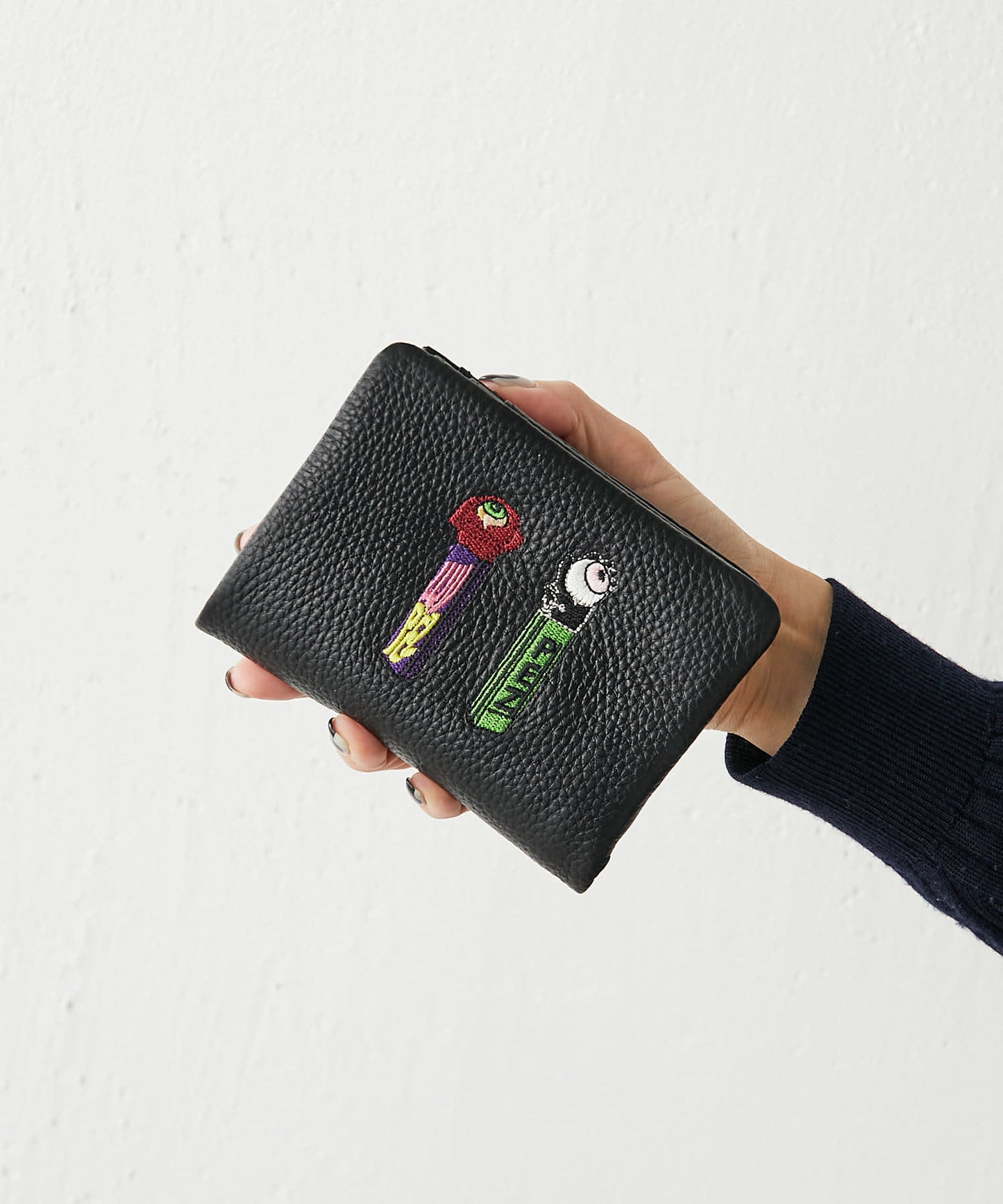 《人氣合作!》【PEZ(寵物)× ear】刺繡摺疊錢包