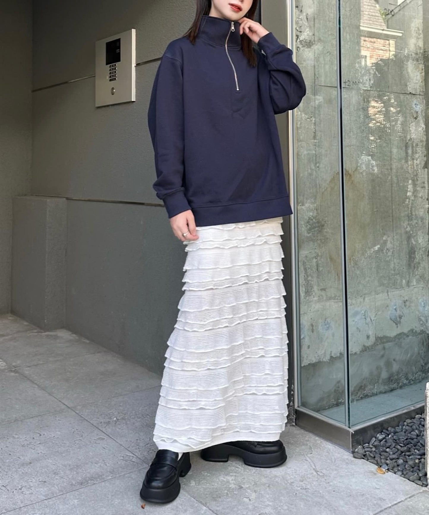 B 半拉鍊標誌衛衣