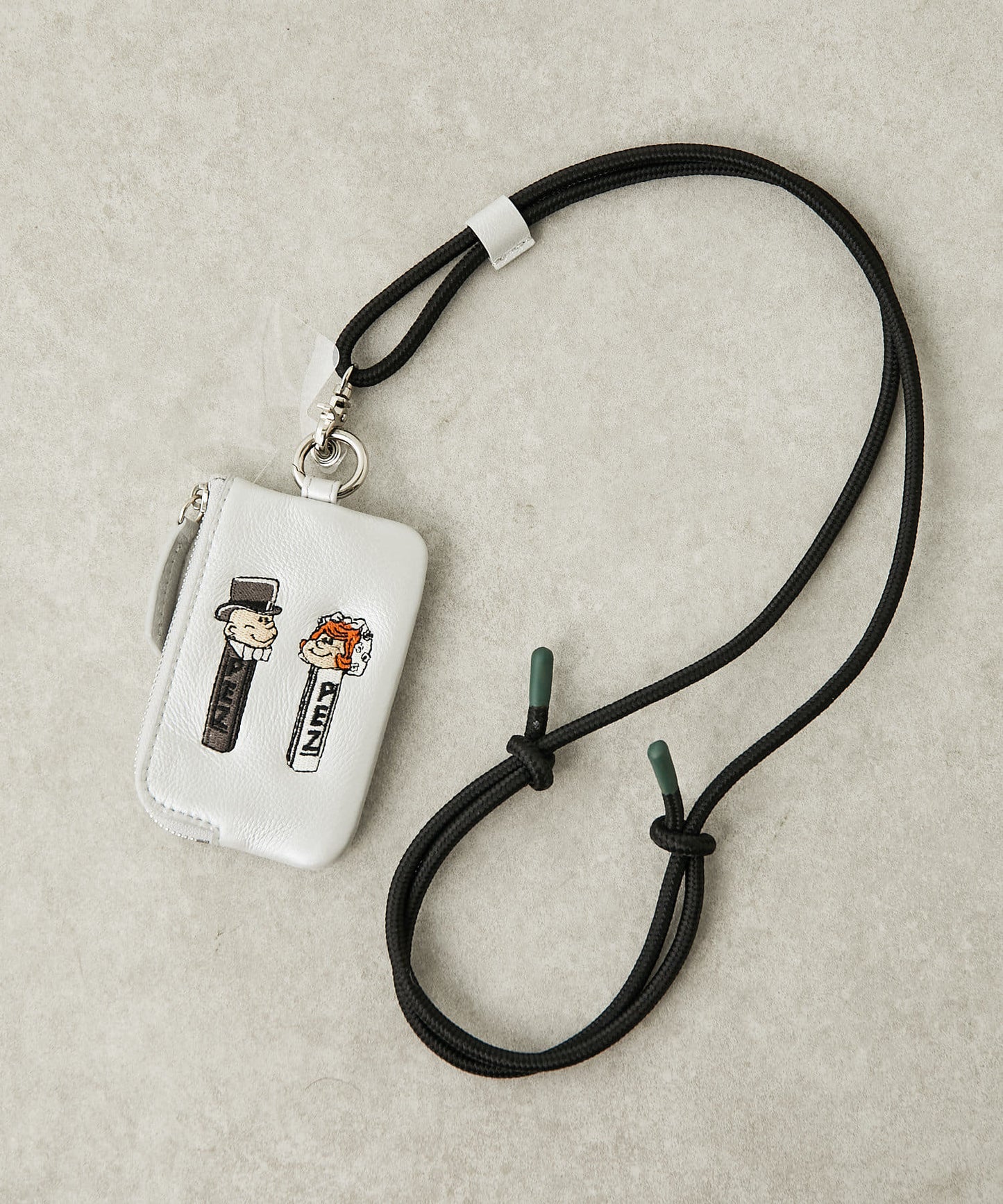 【PEZ(佩茲) ×ear】有・牛皮手機掛繩肩帶