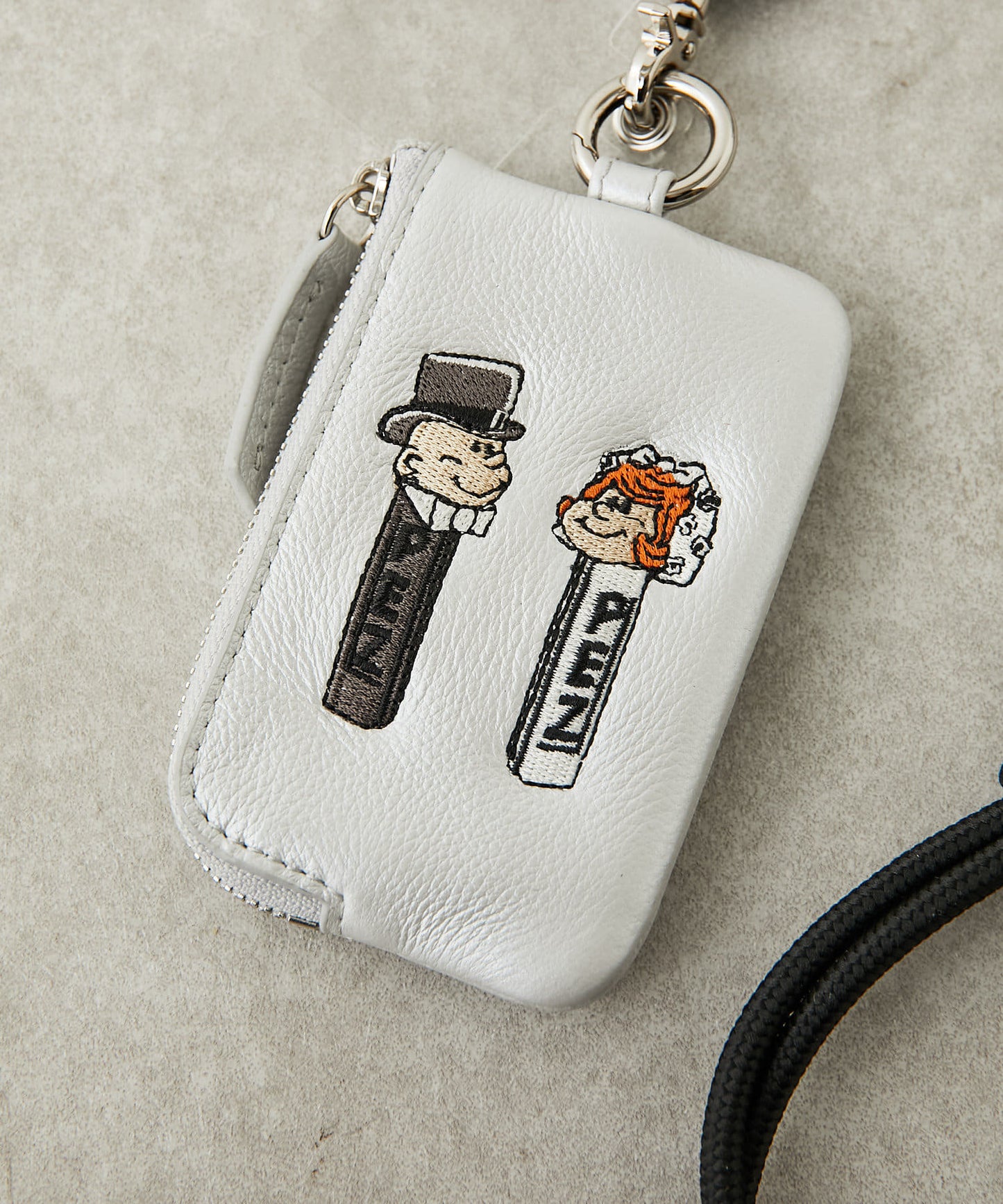 【PEZ(佩茲) ×ear】有・牛皮手機掛繩肩帶