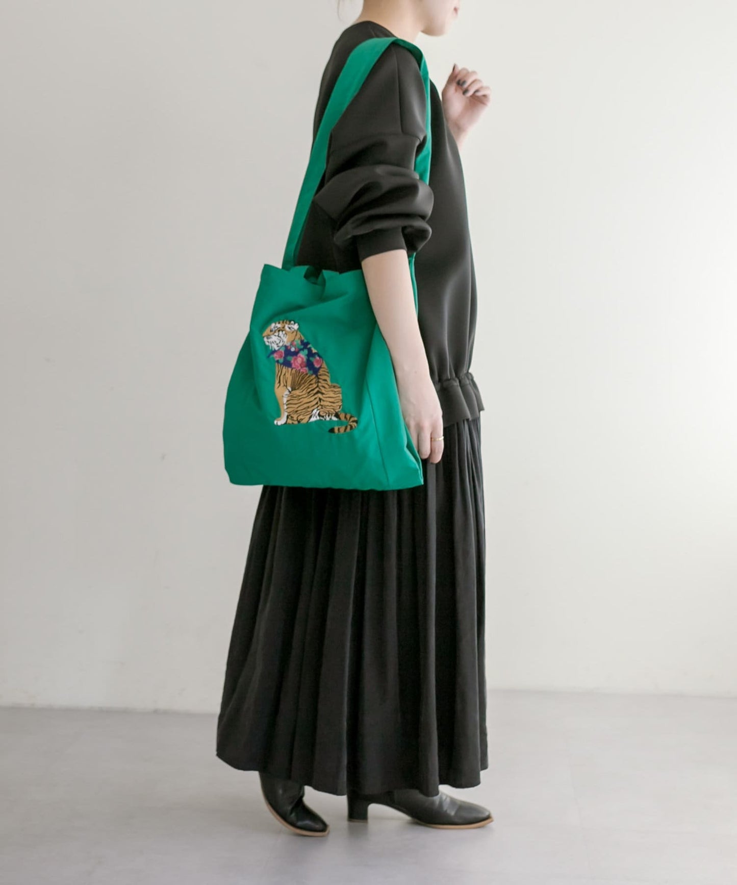 《!》動物刺繡手提包