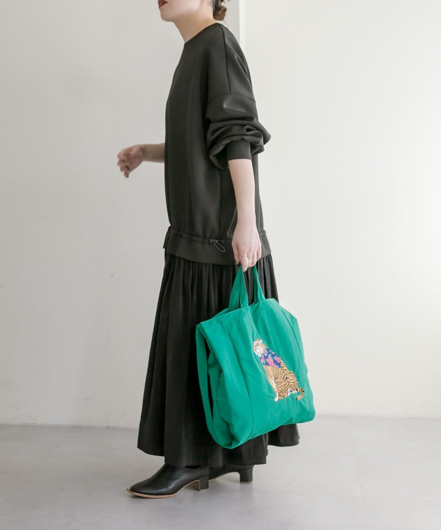 《!》動物刺繡手提包