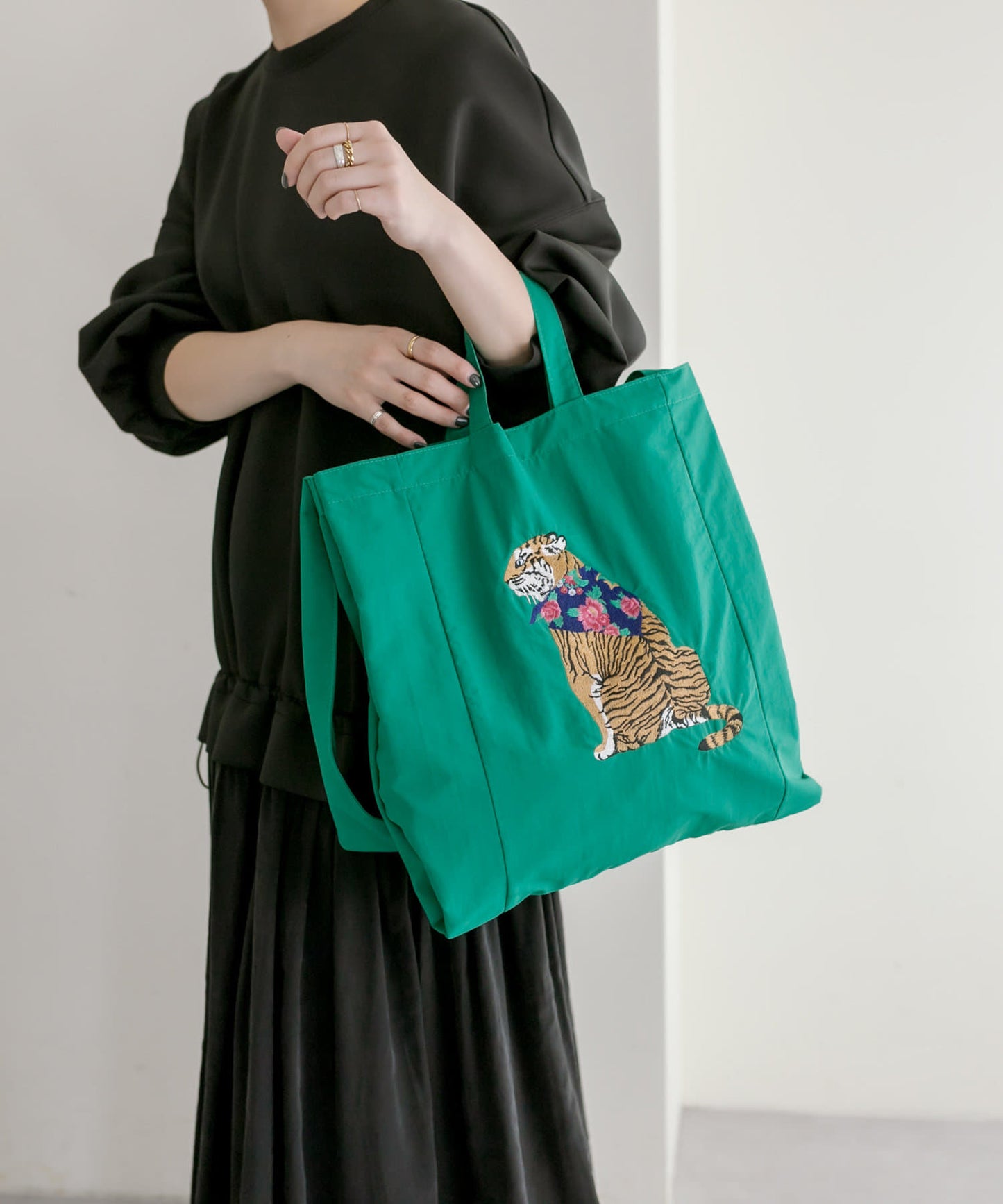 《!》動物刺繡手提包