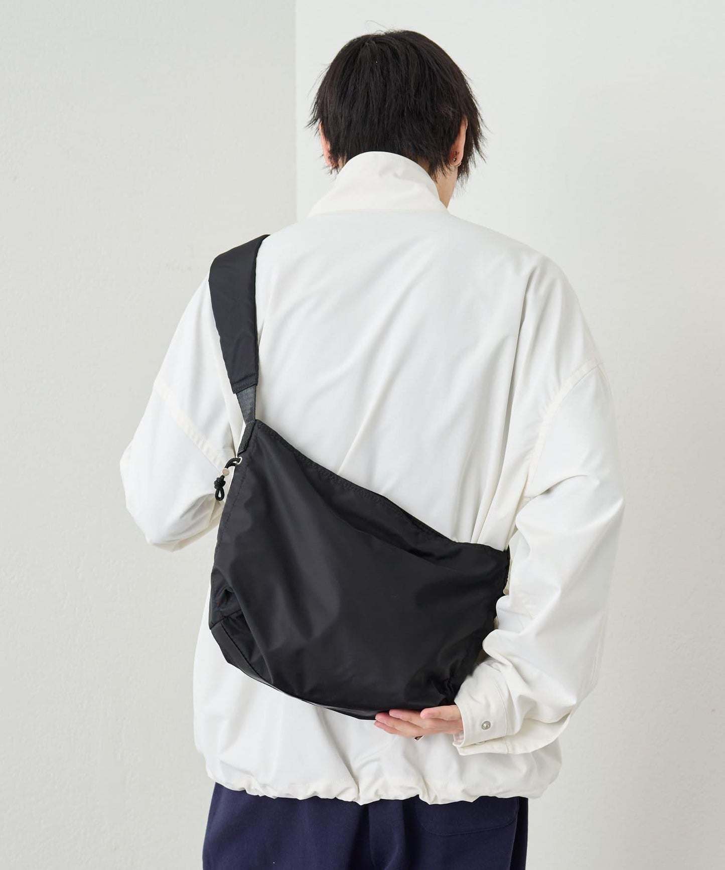 合成尼龍褶皺肩揹包