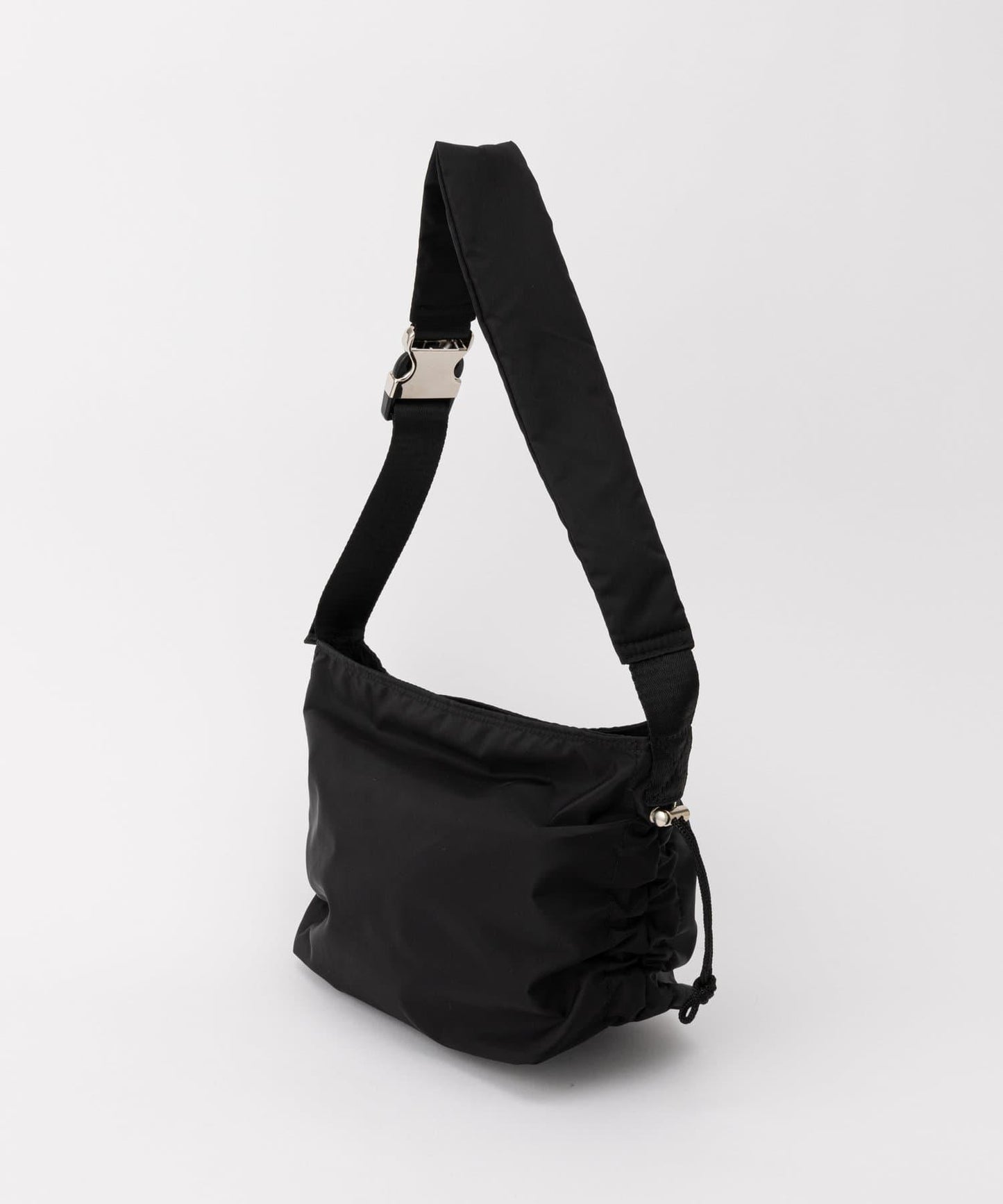 合成尼龍褶皺肩揹包