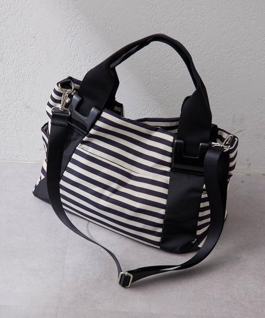 《防水/8個口袋!》樹脂配件手提包 帶肩帶 S號