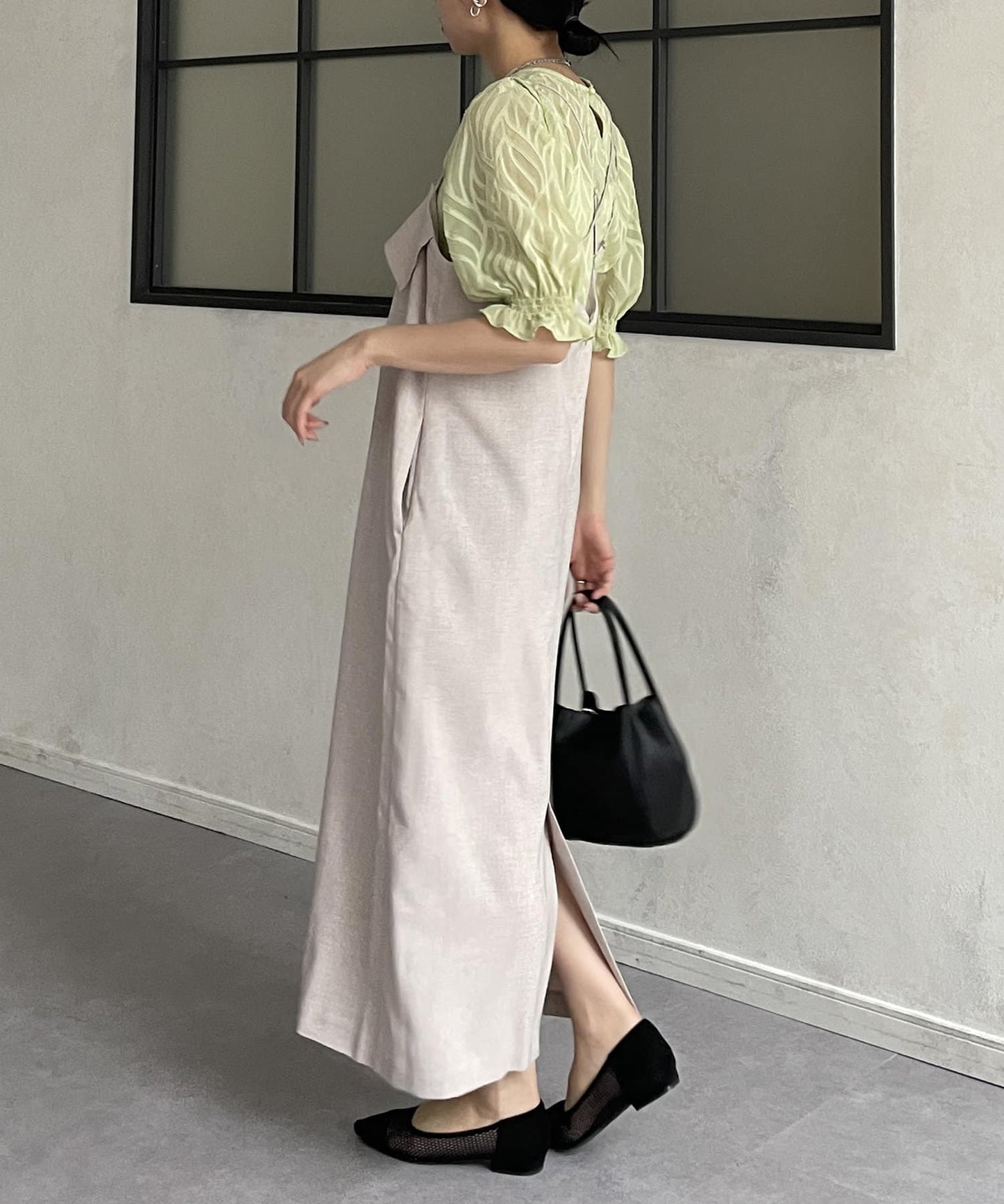 亞麻風不對稱吊帶連衣裙