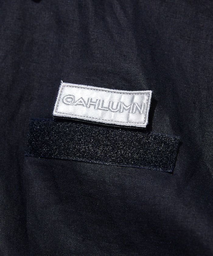 親,這個商品名稱沒有日文部分,直接輸出原文就可以啦: ```Linen Heli Crew Jacket```