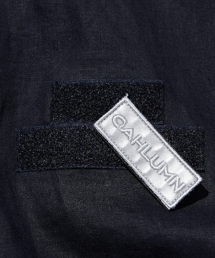 親,這個商品名稱沒有日文部分,直接輸出原文就可以啦: ```Linen Heli Crew Jacket```