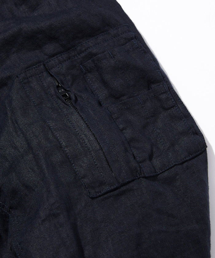 親,這個商品名稱沒有日文部分,直接輸出原文就可以啦: ```Linen Heli Crew Jacket```