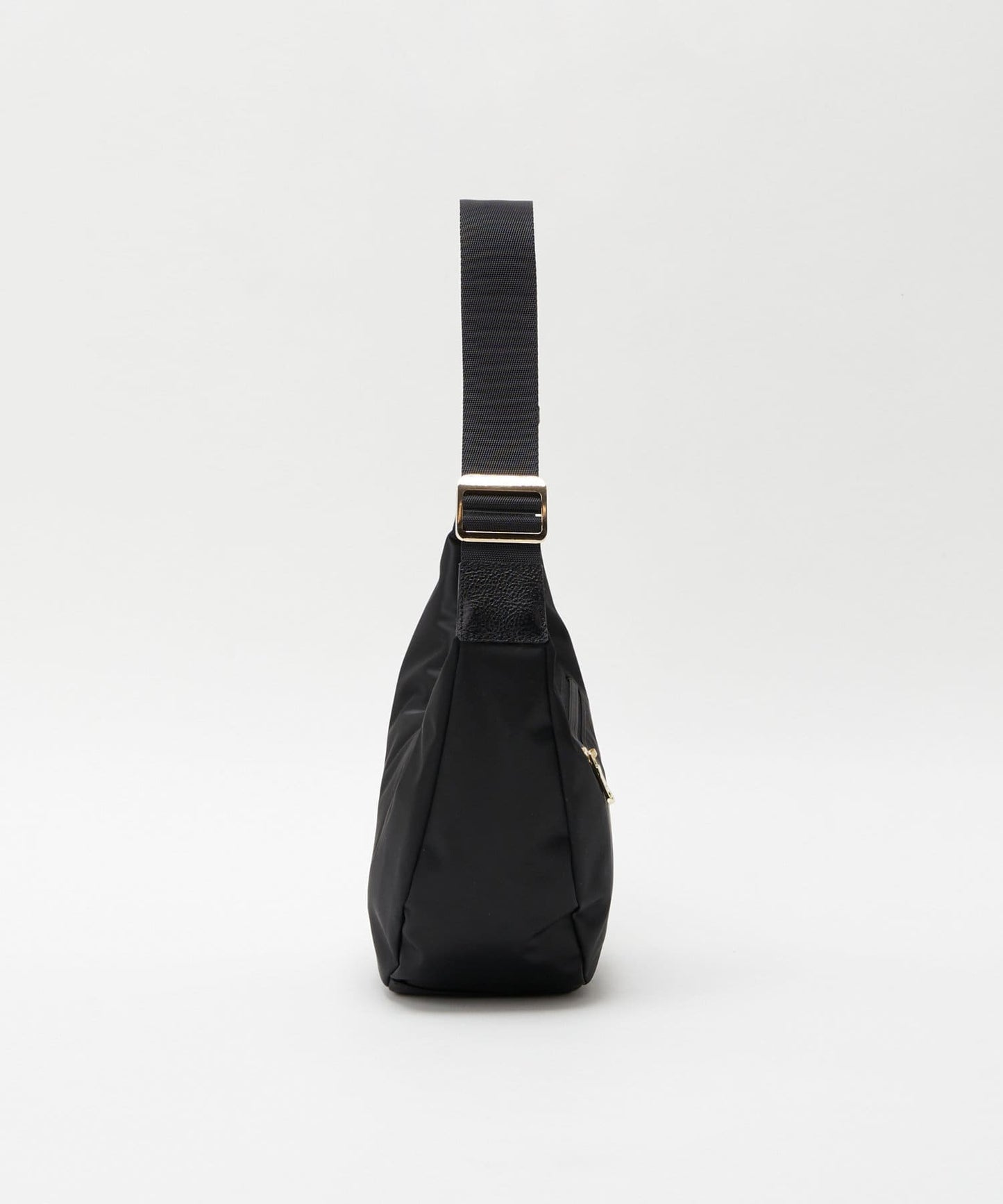 《人氣單品新增緊湊尺寸!》尼龍圓形肩揹包