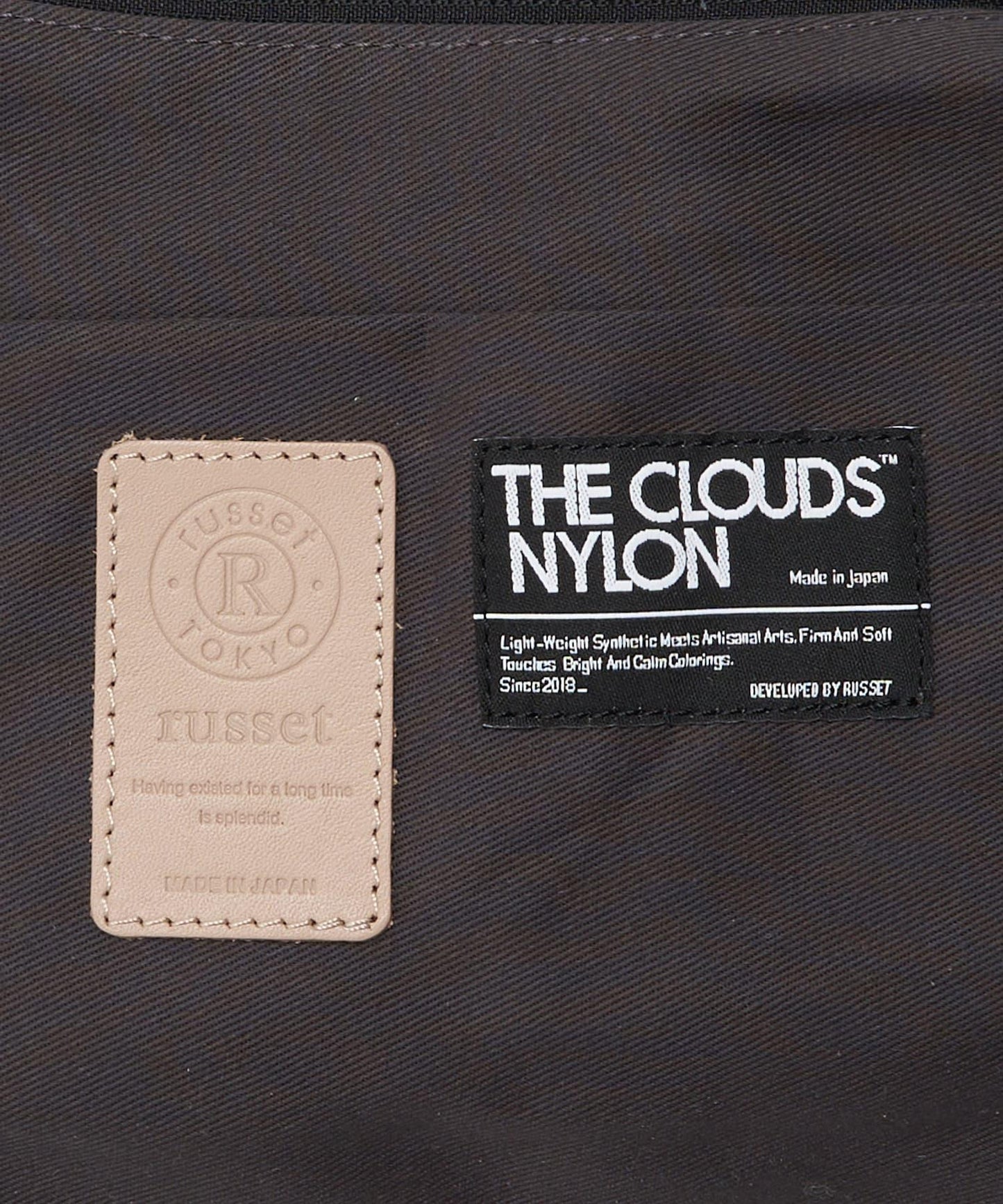 《人氣單品新增緊湊尺寸!》尼龍圓形肩揹包