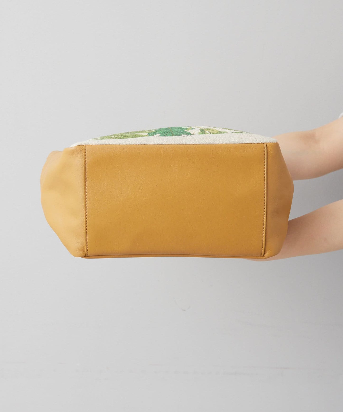 《人氣合作第二彈!》sampo×ear葉子圖案單把手手提包