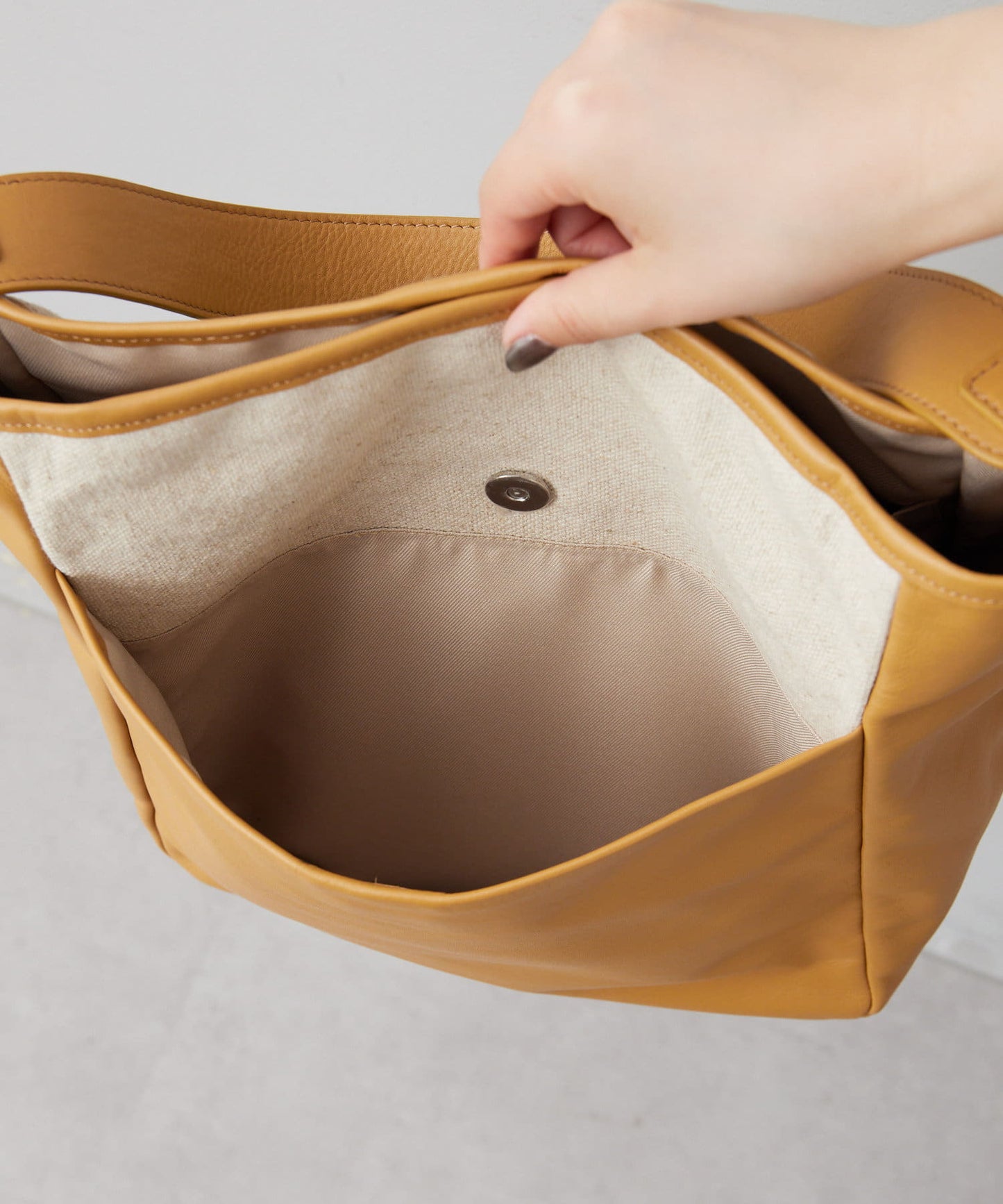 《人氣合作第二彈!》sampo×ear葉子圖案單把手手提包