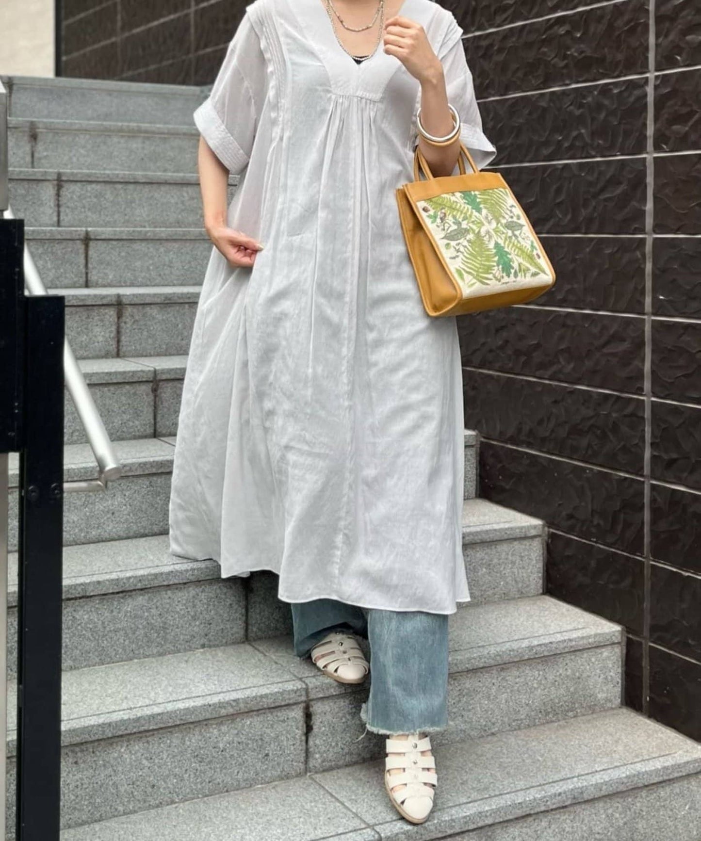 《人氣合作第二彈!/真皮》sampo×ear葉子圖案帶肩帶手提包