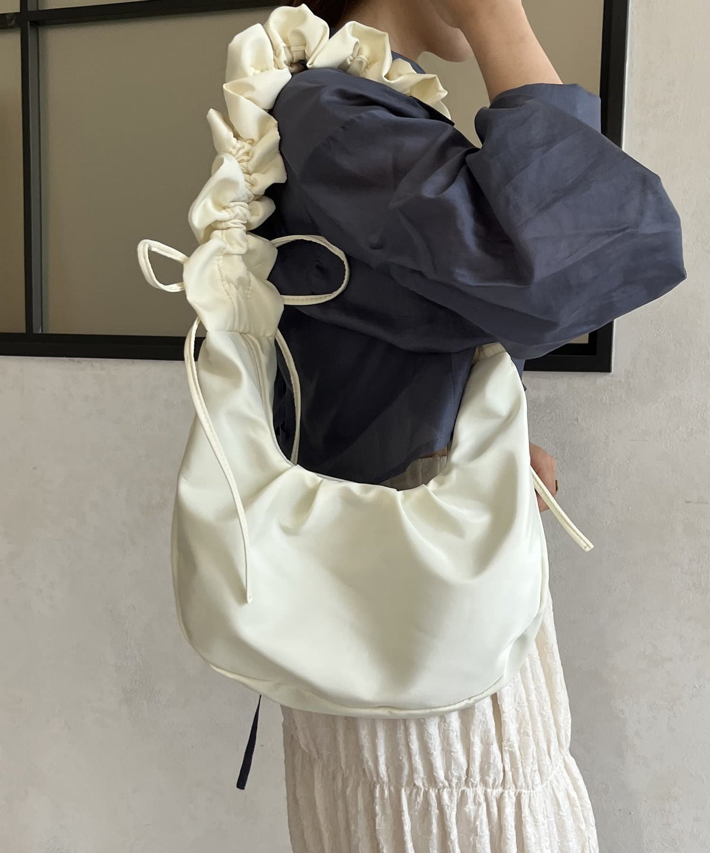 手柄收褶尼龍包