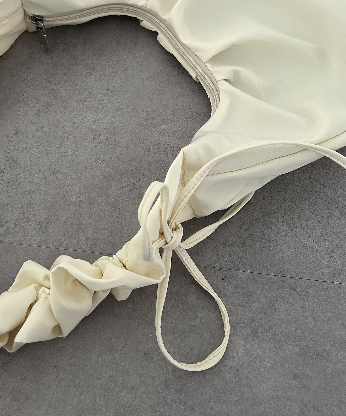 手柄收褶尼龍包