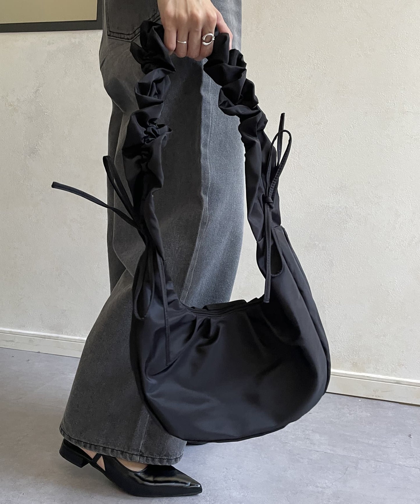 手柄收褶尼龍包