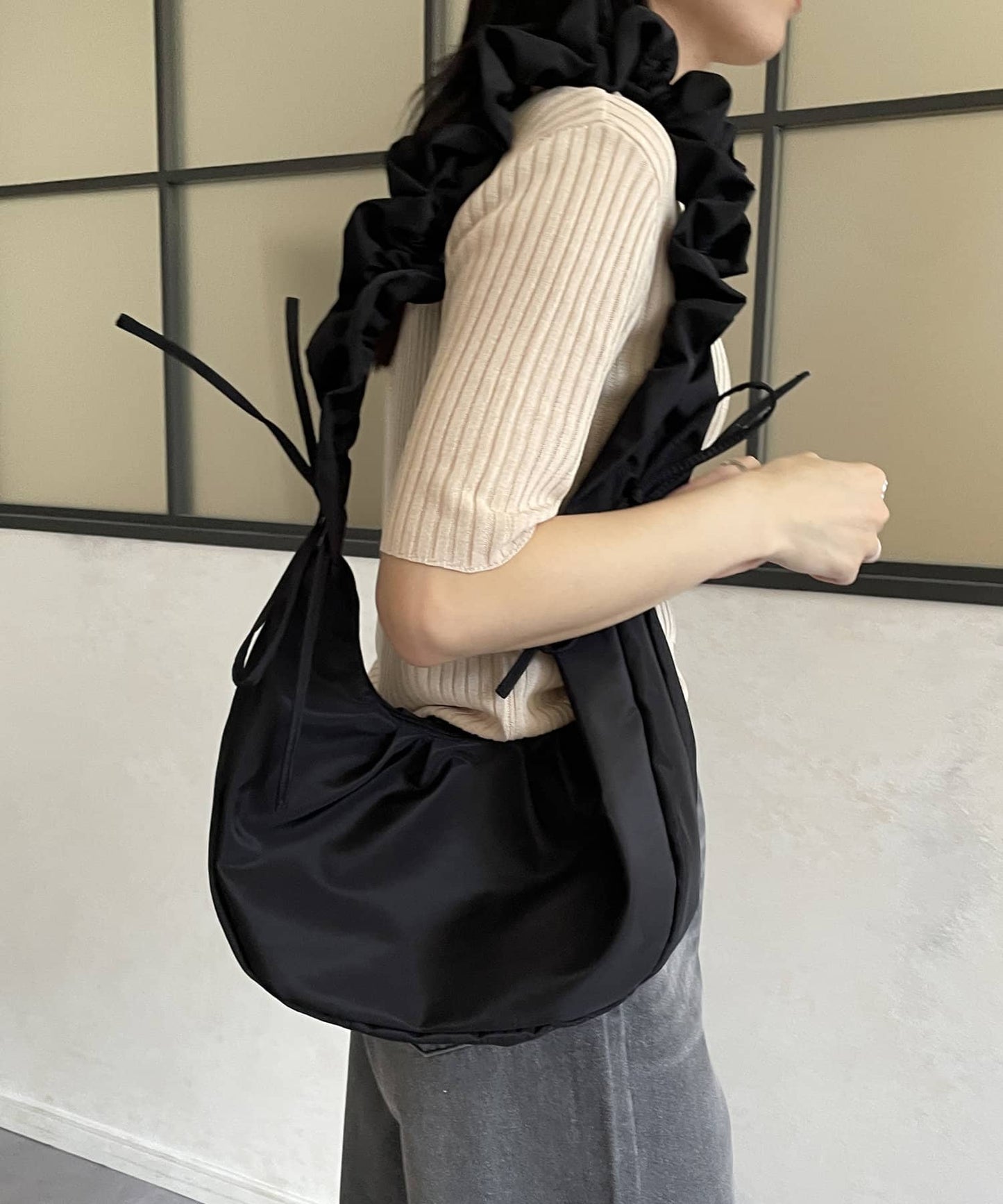 手柄收褶尼龍包