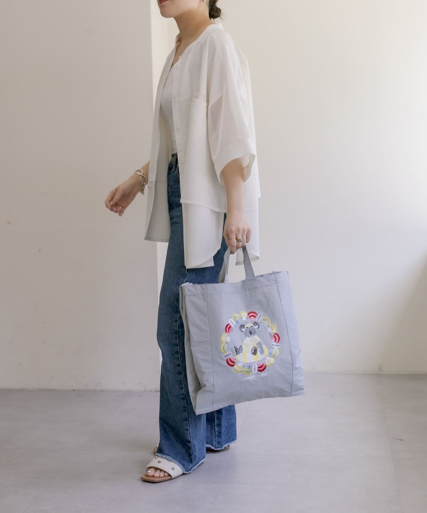 《人氣合作第三彈!/A4尺寸適用/輕便/雙肩》sampo×ear 動物刺繡手提包