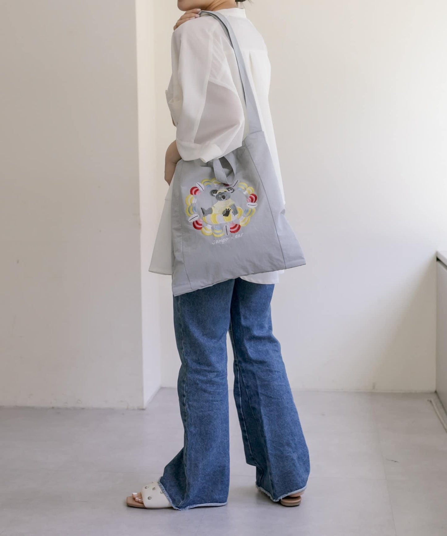 《人氣合作第三彈!/A4尺寸適用/輕便/雙肩》sampo×ear 動物刺繡手提包