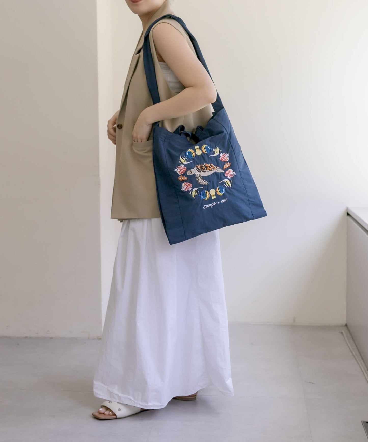 《人氣合作第三彈!/A4尺寸適用/輕便/雙肩》sampo×ear 動物刺繡手提包