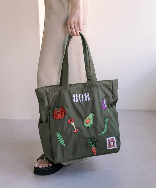 《首次合作商品!/輕量/A4尺寸適用》ear×中山健 808(菜市場)刺繡手提包