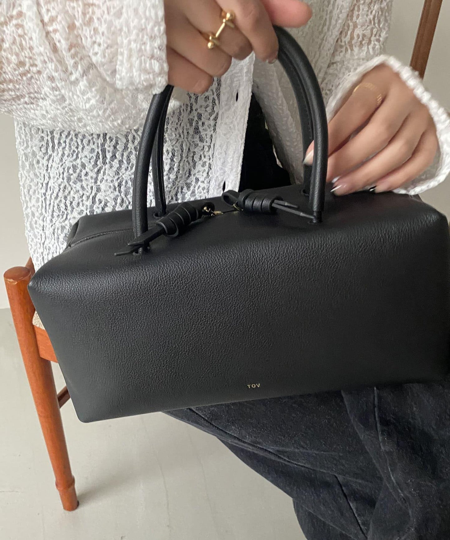 <tov/託芙>康妮寬款波士頓包