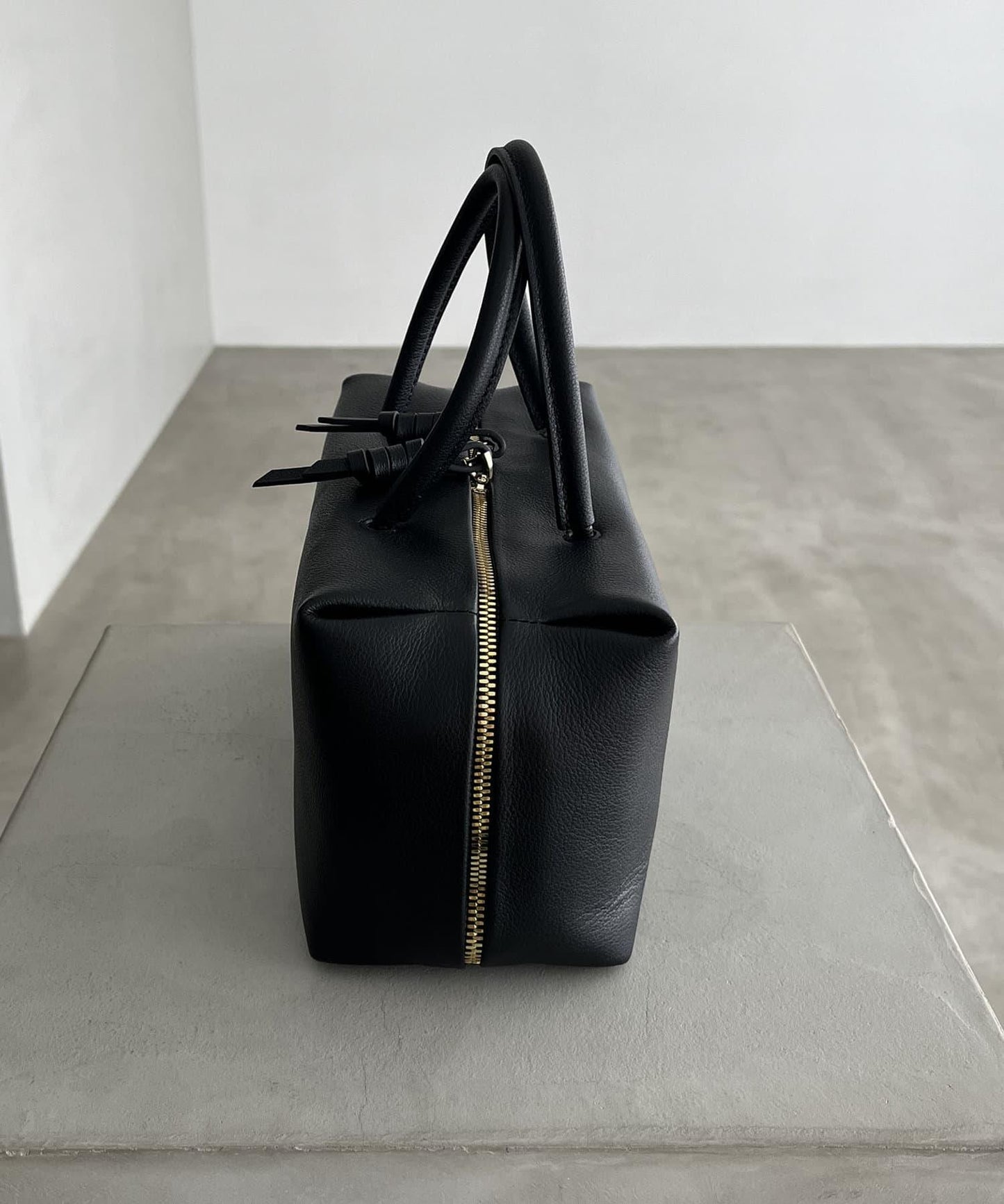 <tov/託芙>康妮寬款波士頓包