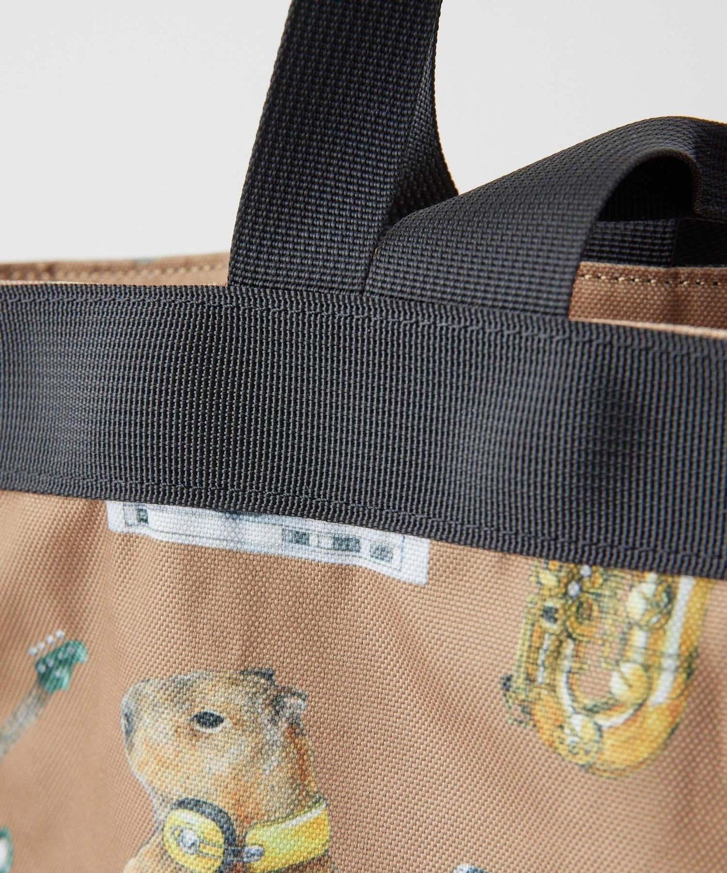 《人氣合作第4彈!/輕量/A4尺寸適用/防水/雙肩》sampo×ear水豚2把手手提包