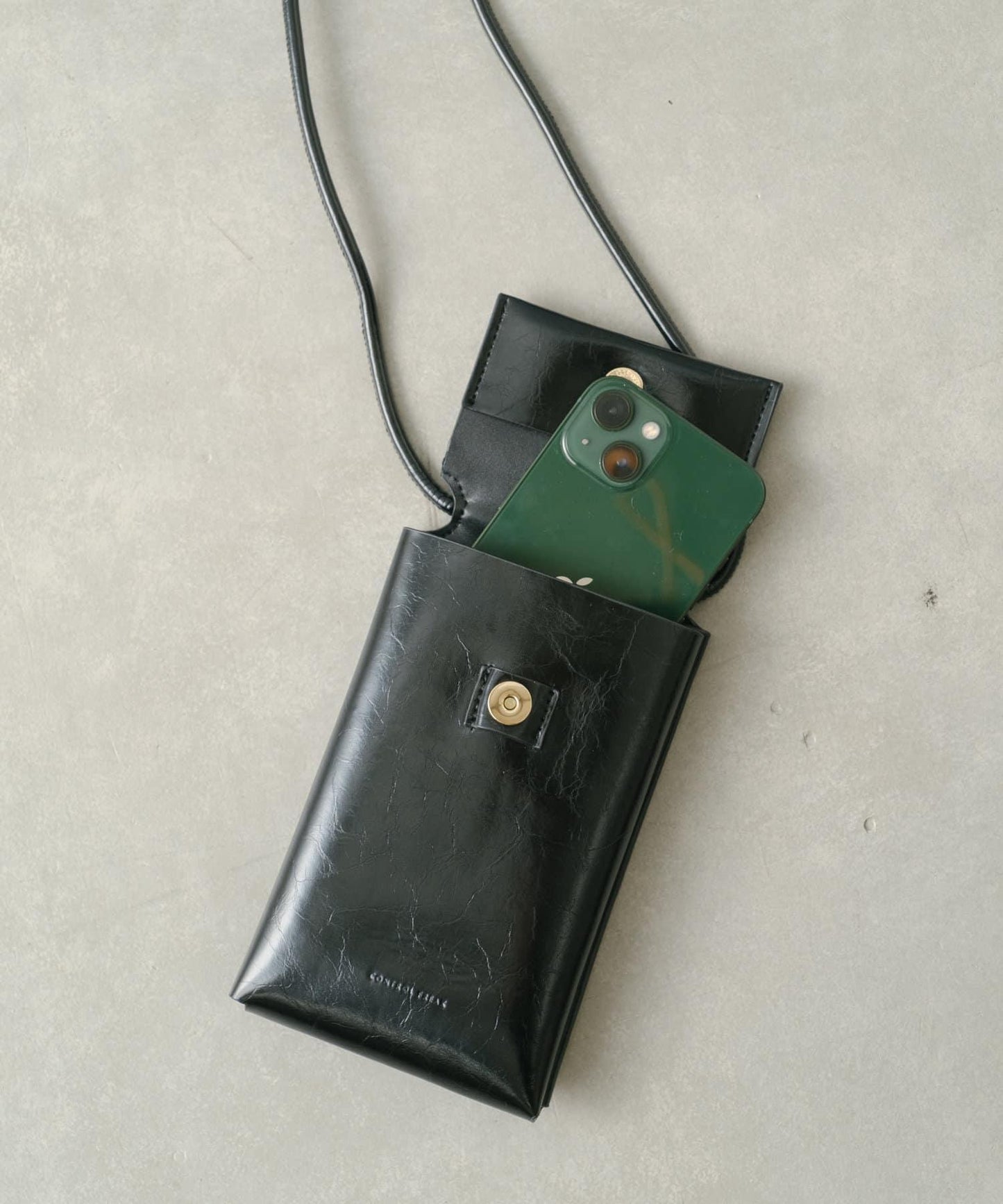 【控制狂】褶皺手機肩揹包