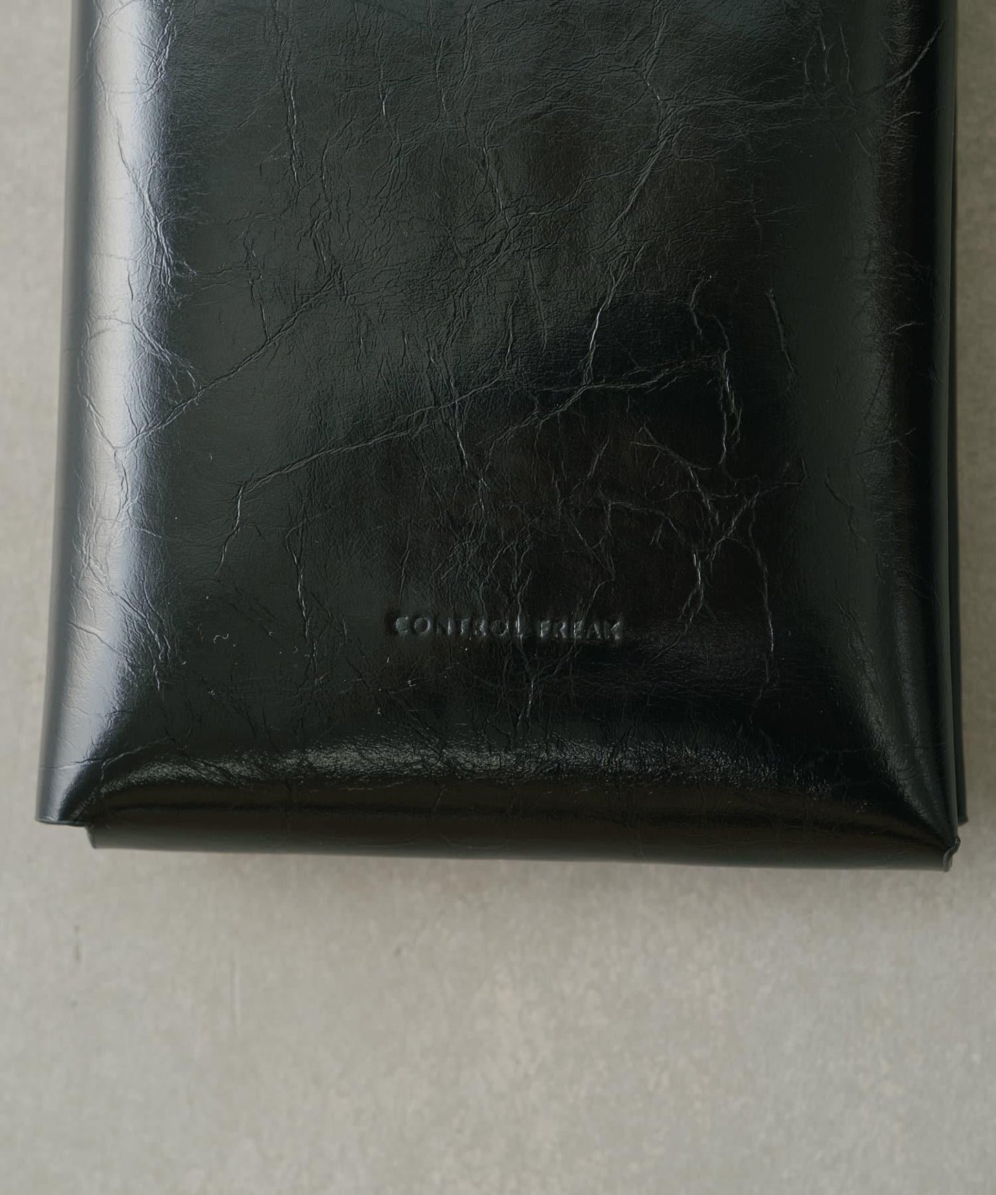 【控制狂】褶皺手機肩揹包