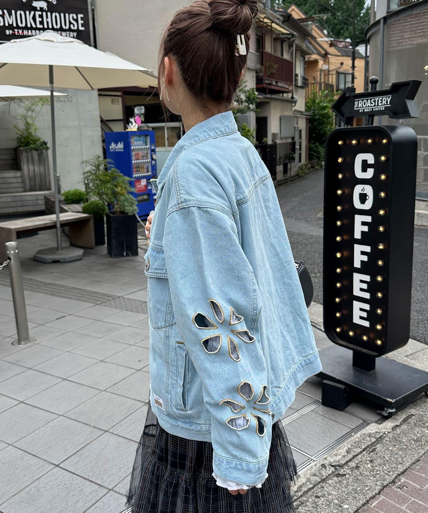 【2024AW】【HELLO.SANFRANCISCO/你好,舊金山】花朵剪裁牛仔夾克