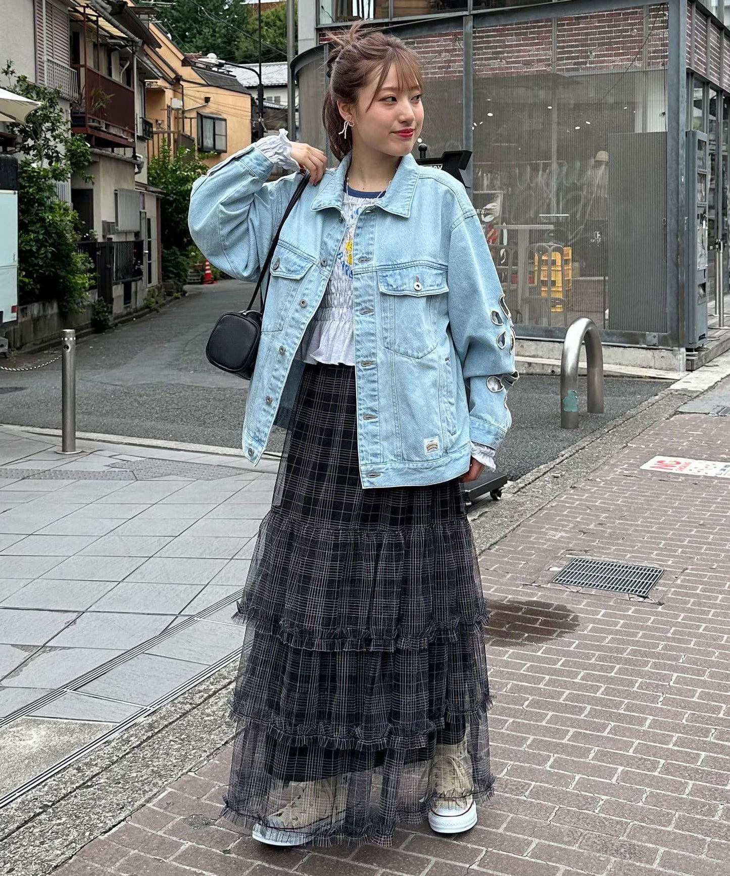 【2024AW】【HELLO.SANFRANCISCO/你好,舊金山】花朵剪裁牛仔夾克