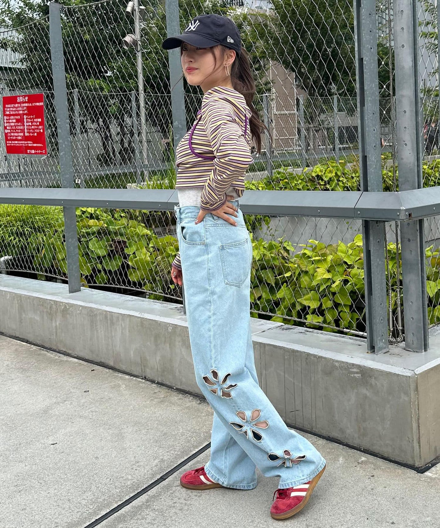 【2024AW】【HELLO.SANFRANCISCO/你好,舊金山】花朵剪裁牛仔褲