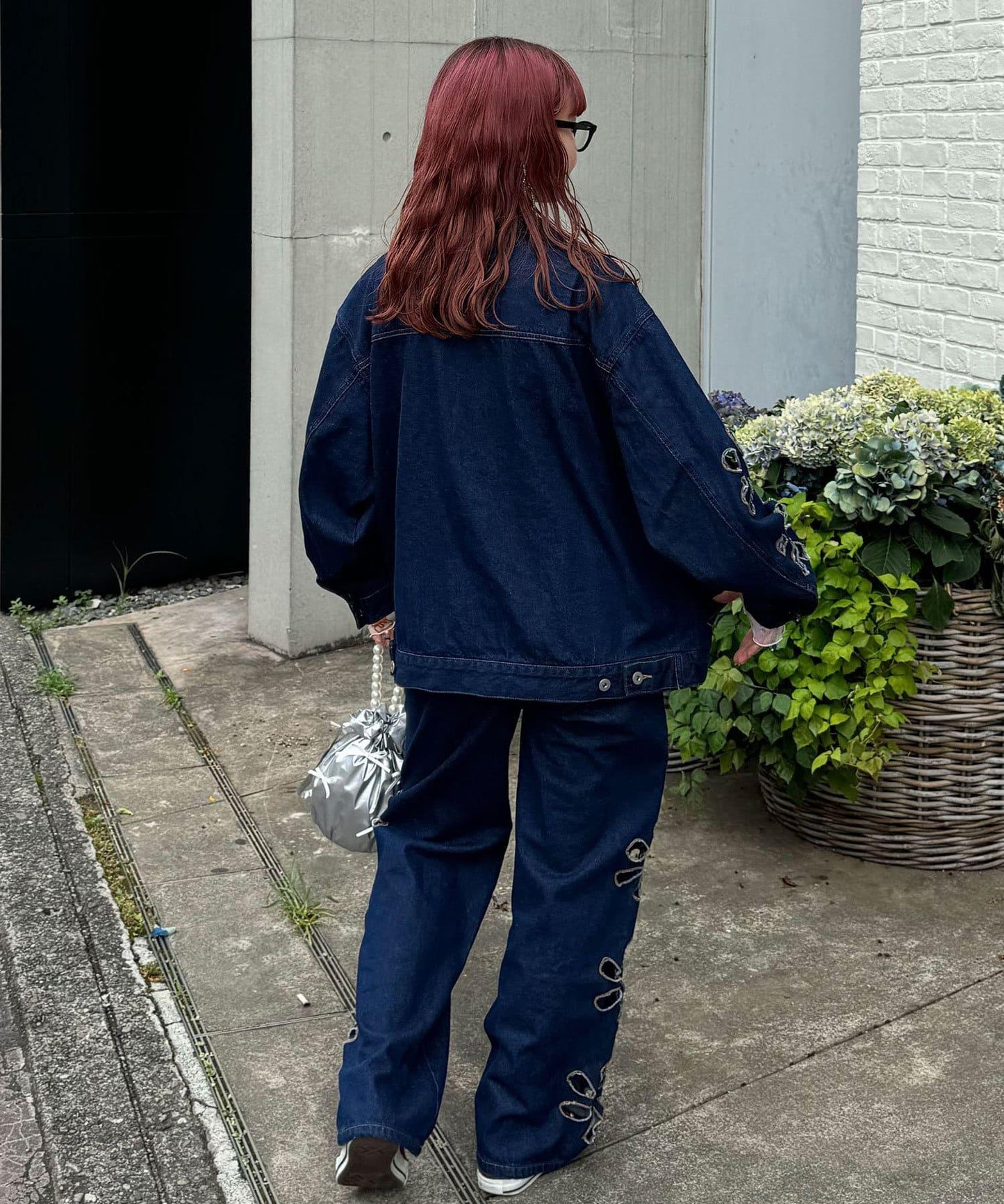 【2024AW】【HELLO.SANFRANCISCO/你好,舊金山】花朵剪裁牛仔褲