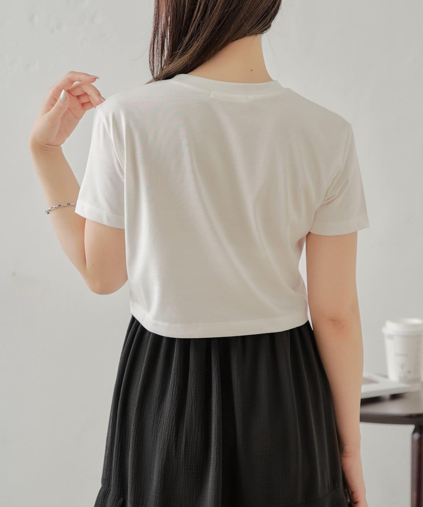 【2024AW】珠片LOGO刺繡小T-shirt