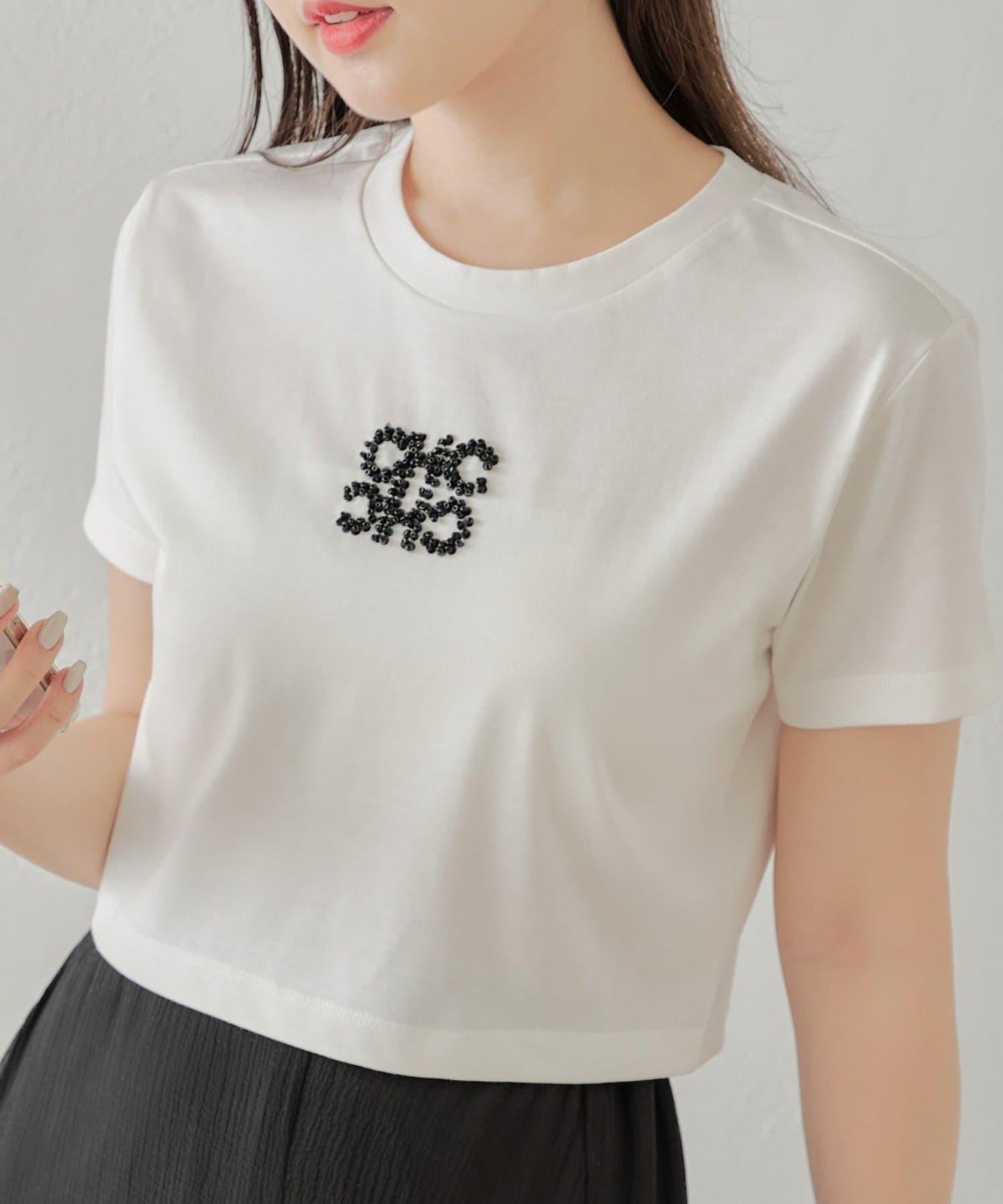 【2024AW】珠片LOGO刺繡小T-shirt