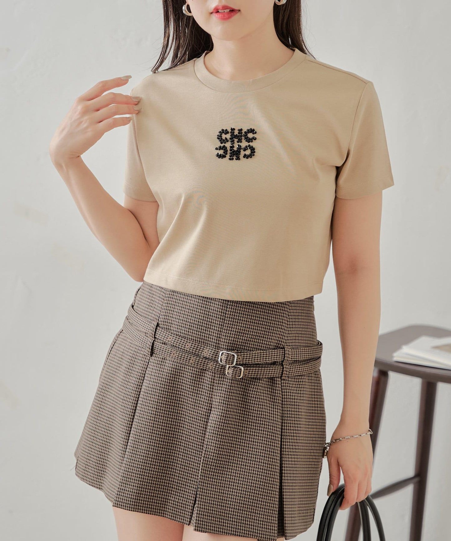 【2024AW】珠片LOGO刺繡小T-shirt