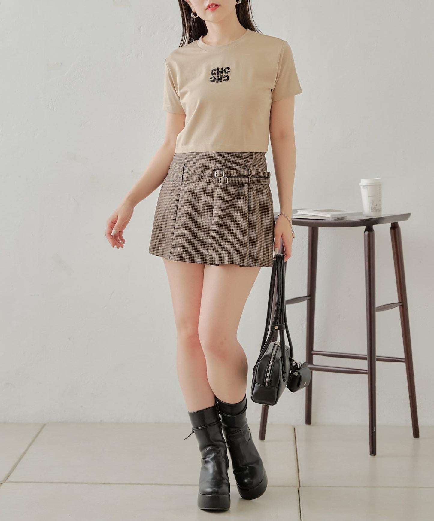 【2024AW】珠片LOGO刺繡小T-shirt