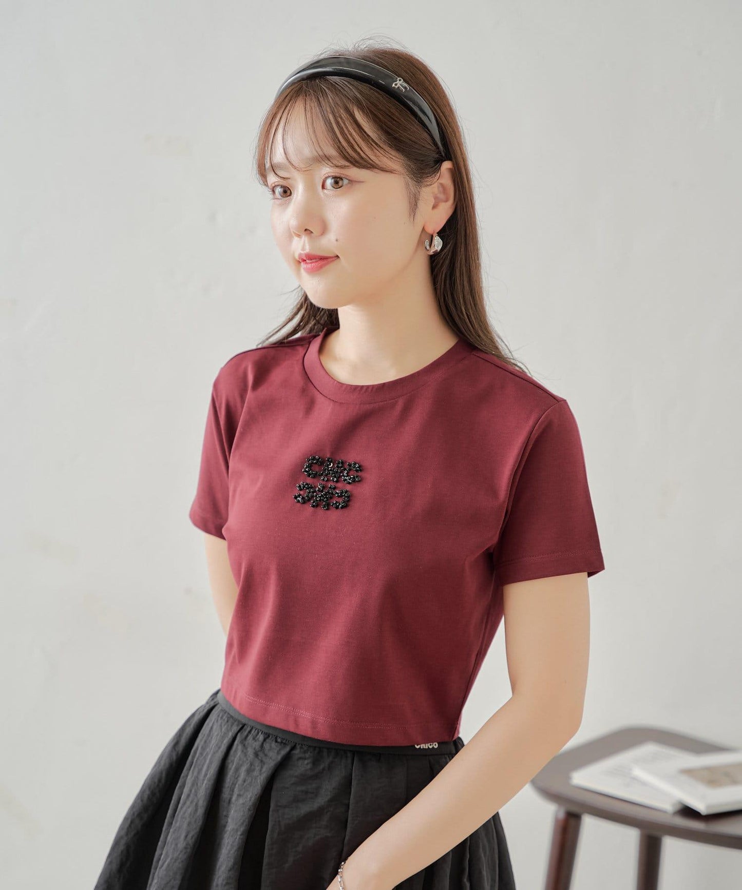 【2024AW】珠片LOGO刺繡小T-shirt