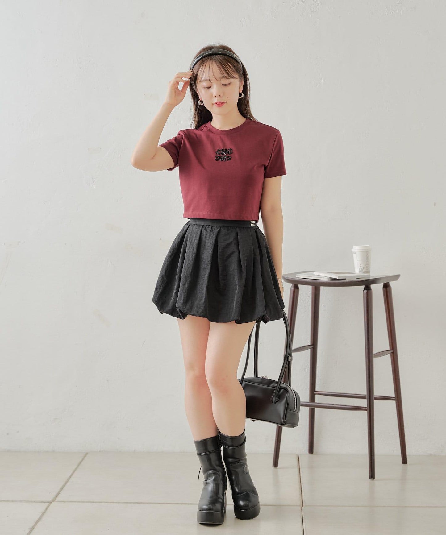 【2024AW】珠片LOGO刺繡小T-shirt