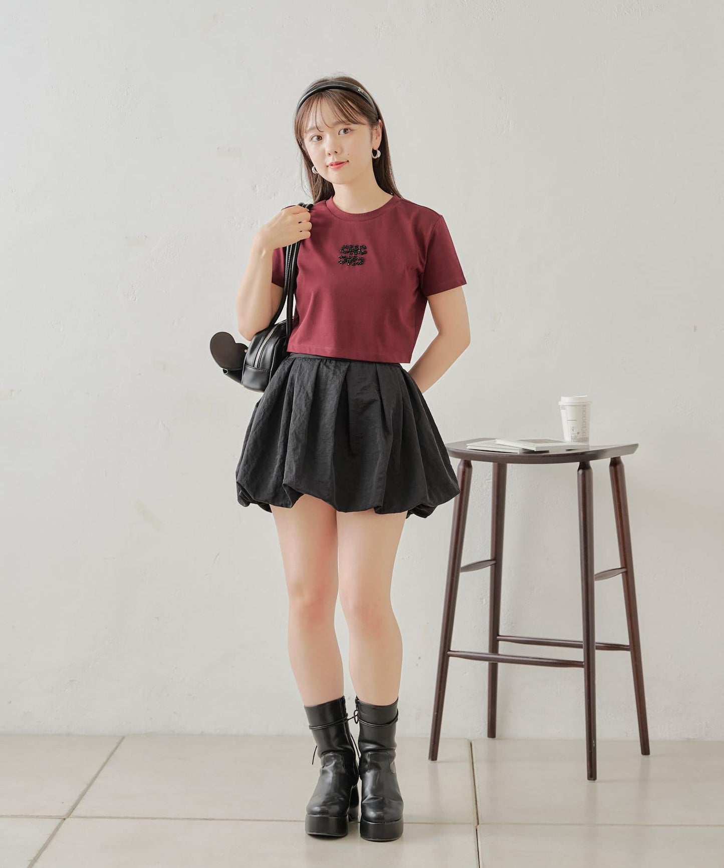 【2024AW】珠片LOGO刺繡小T-shirt