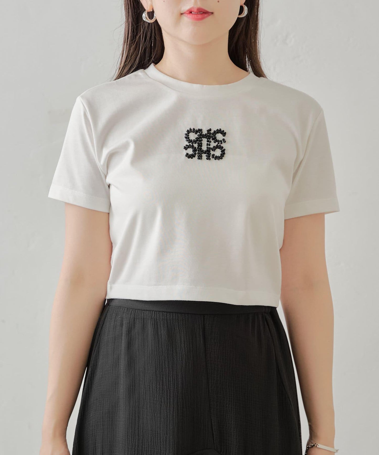 【2024AW】珠片LOGO刺繡小T-shirt