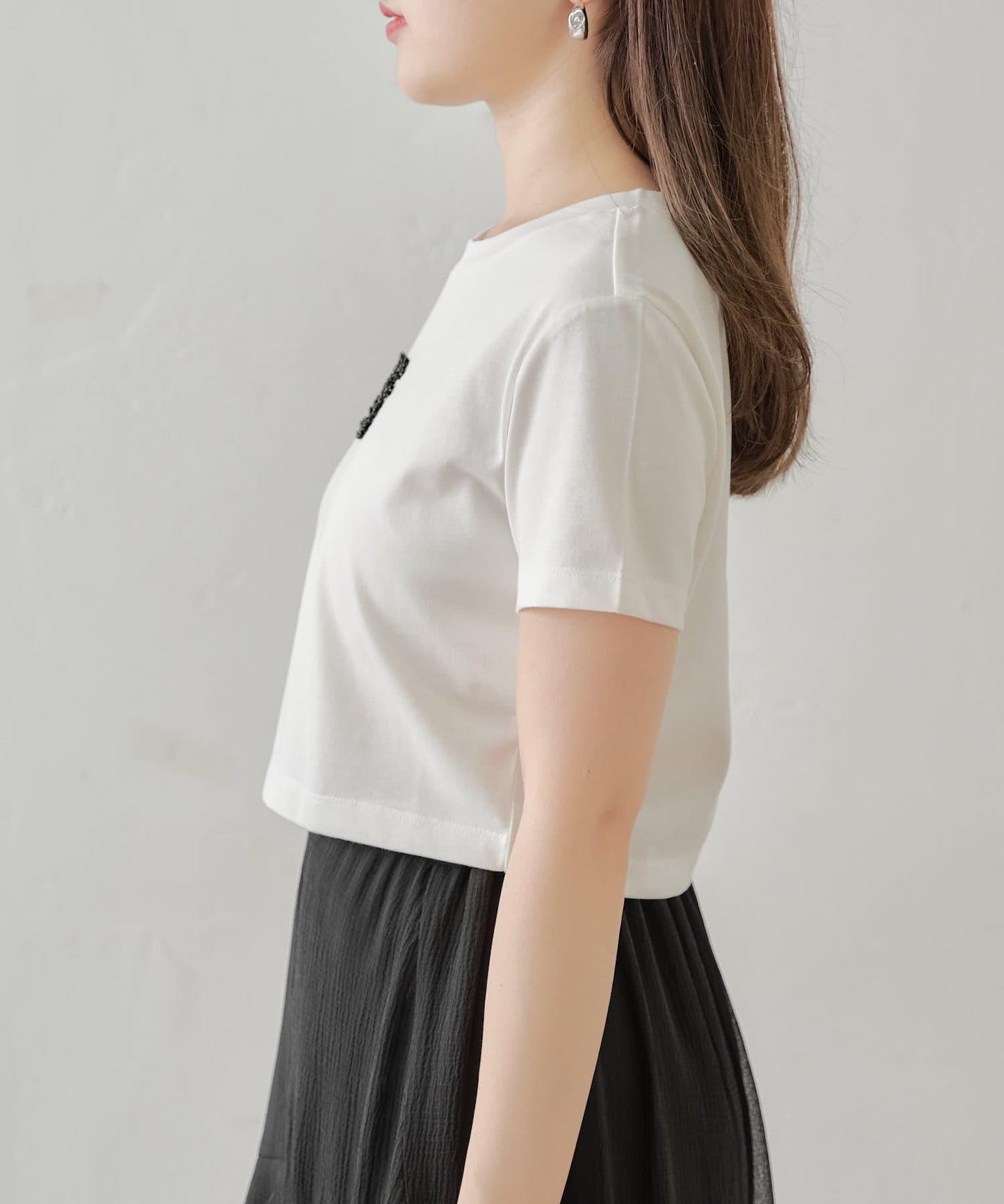 【2024AW】珠片LOGO刺繡小T-shirt