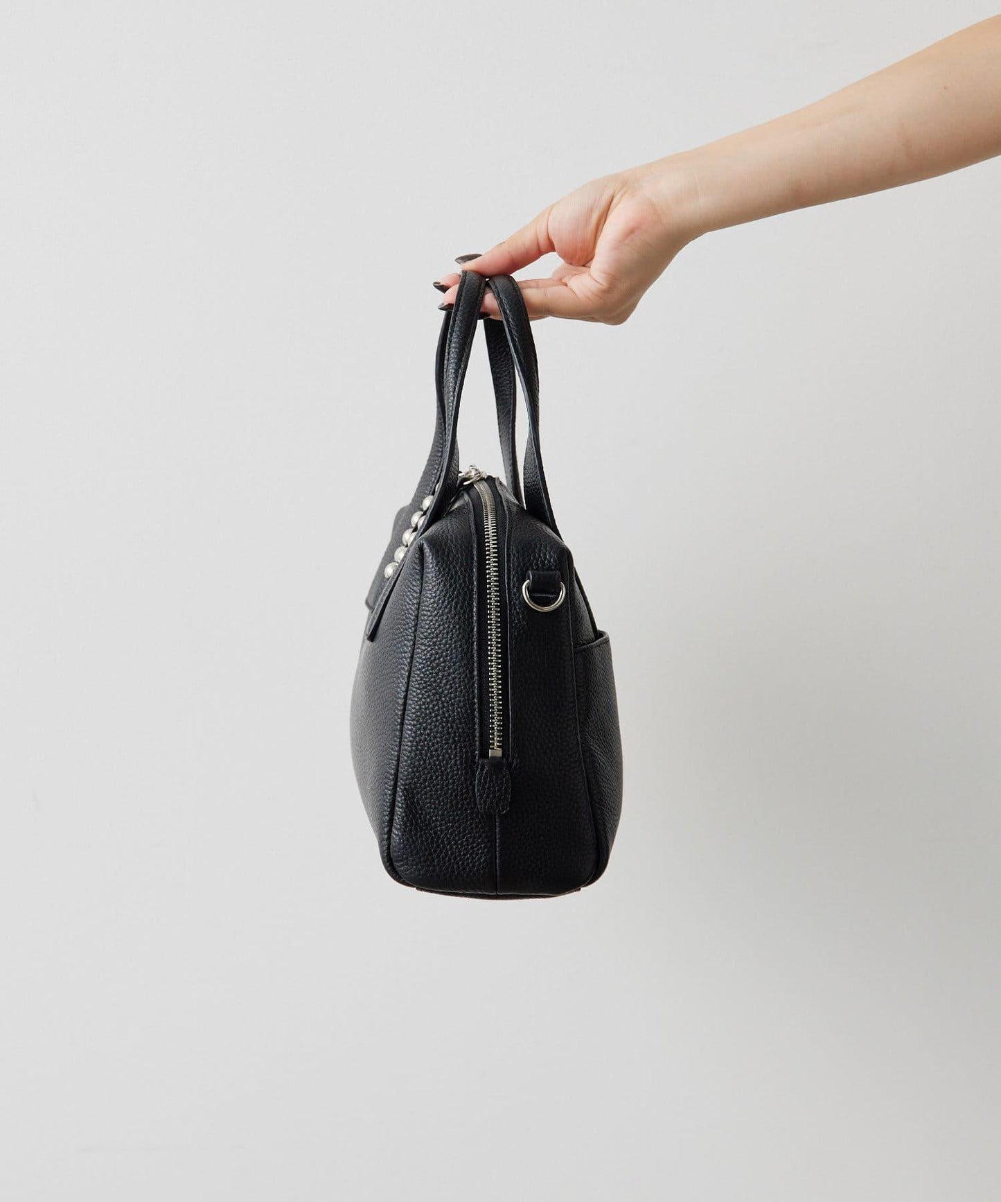 真皮/500毫升寵物瓶也能放入!/帶肩帶/兩用 鉚釘波士頓包