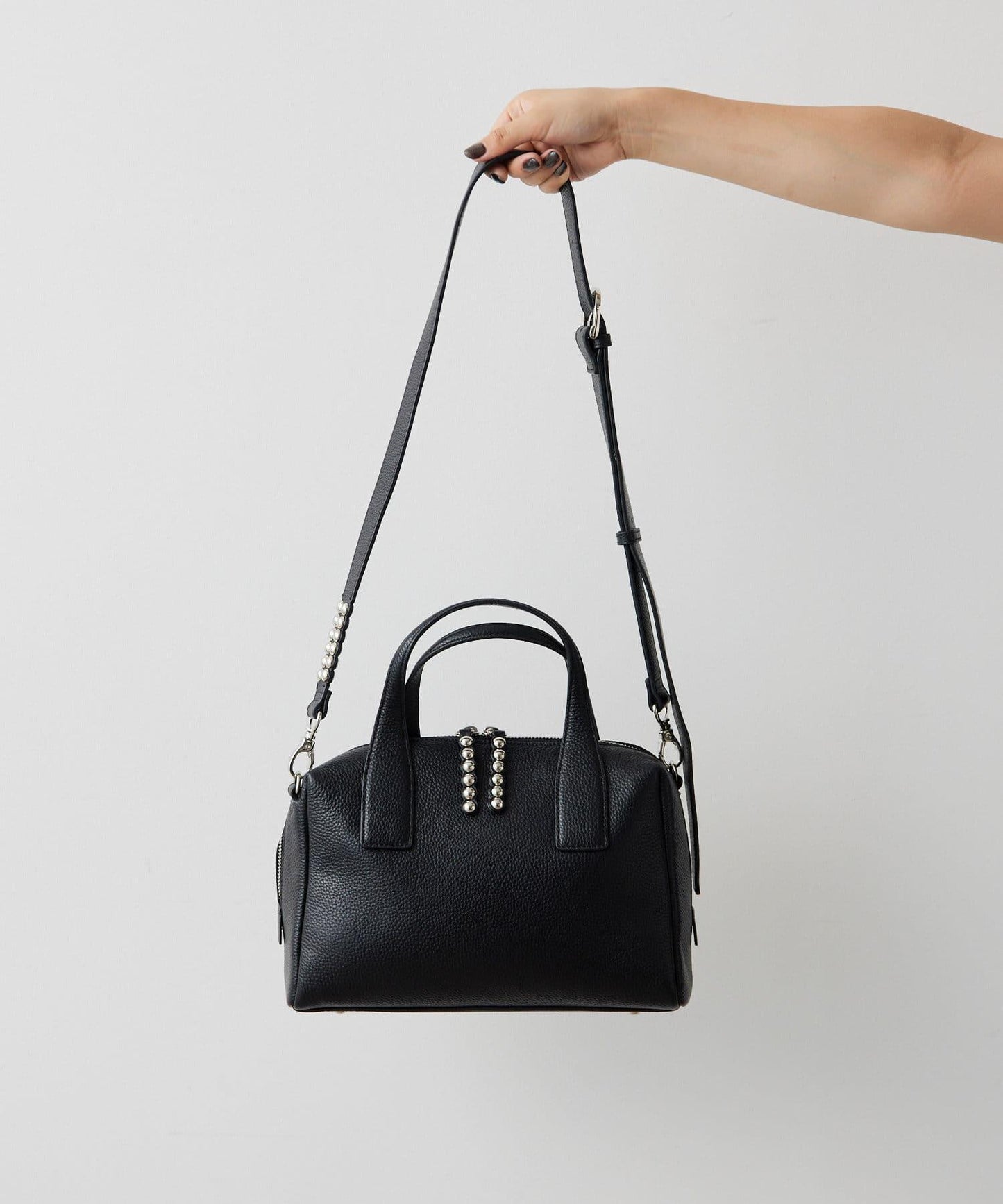 真皮/500毫升寵物瓶也能放入!/帶肩帶/兩用 鉚釘波士頓包