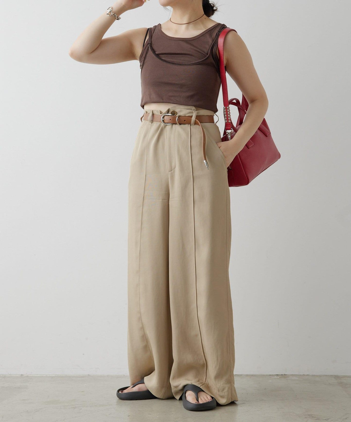 真皮/500毫升寵物瓶也能放入!/帶肩帶/兩用 鉚釘波士頓包