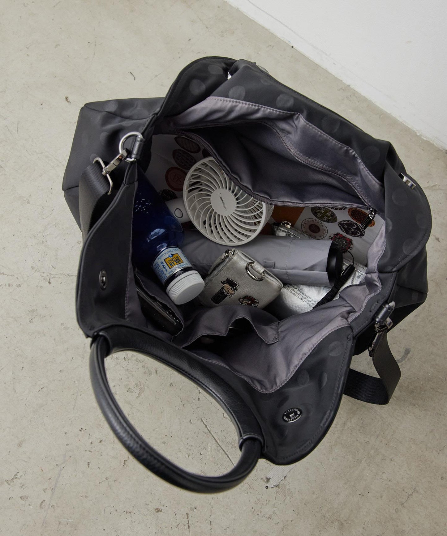 A4尺寸適用/防水/雙肩/點點圖案/復古/復刻 圓形大號手提包