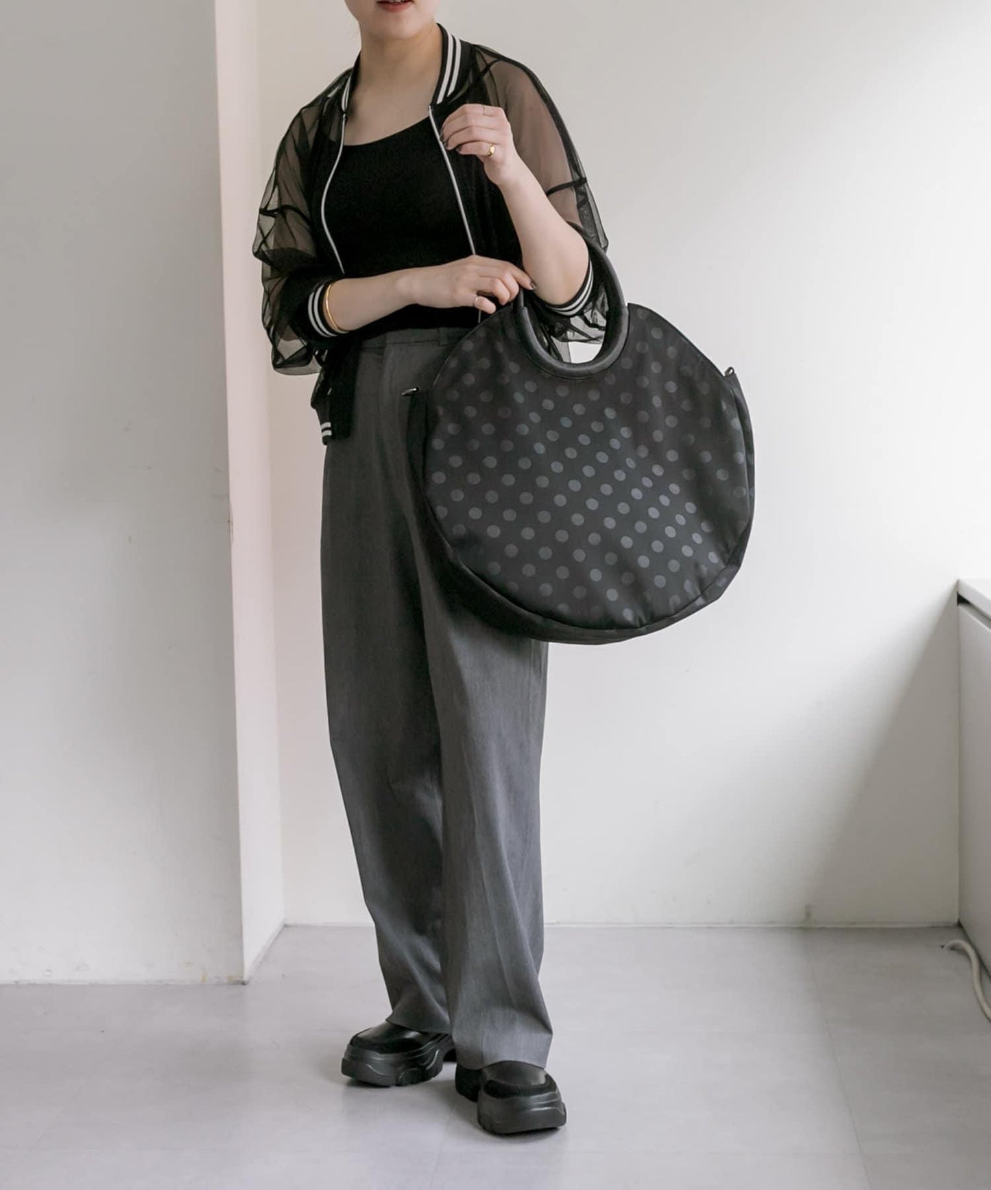 A4尺寸適用/防水/雙肩/點點圖案/復古/復刻 圓形大號手提包
